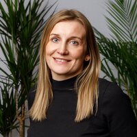Accounts & Payroll Manager Eve Patel 