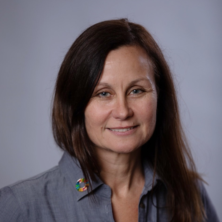 Liesl Truscott